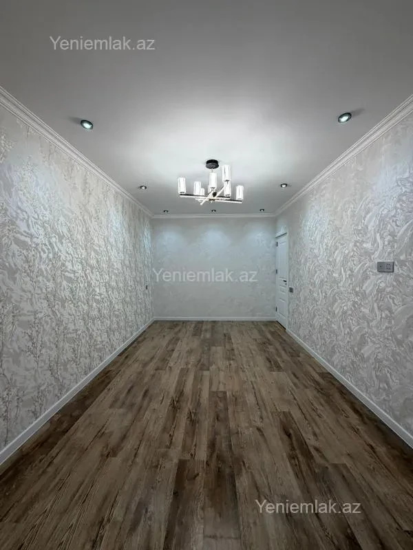 Satılır 2 otaqlı köhnə tikili 60 m²