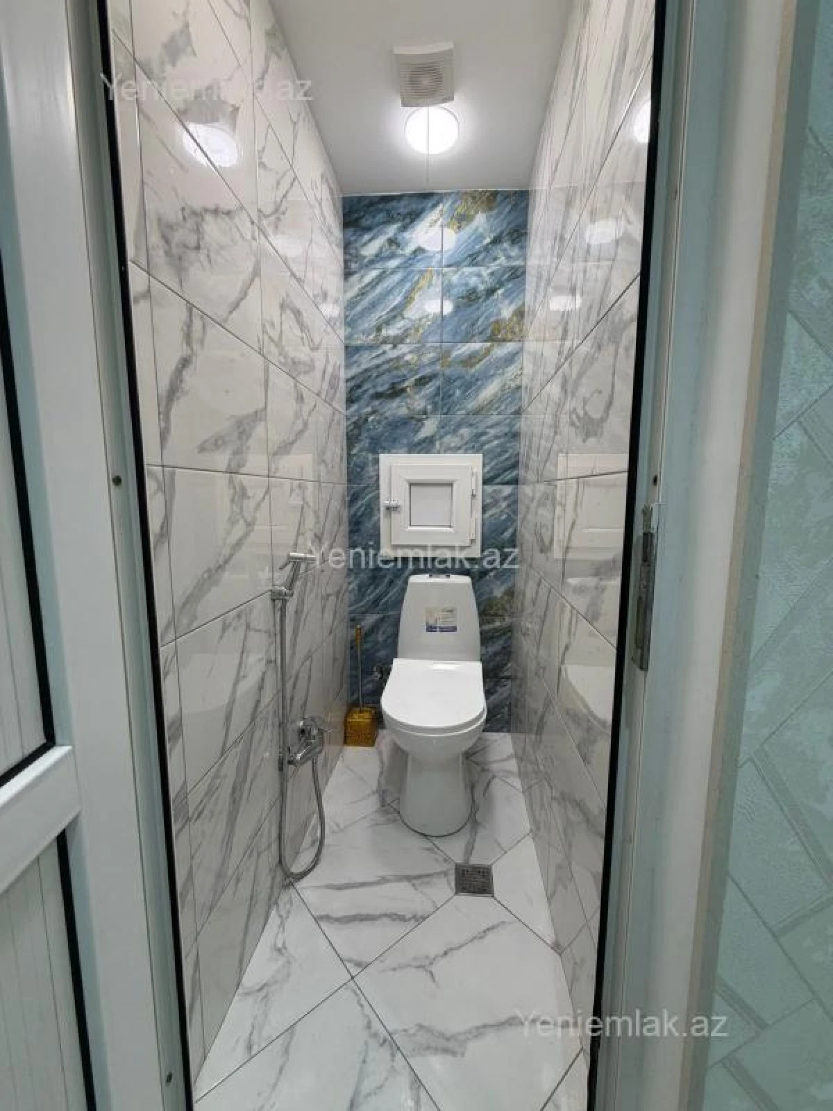 Satılır 2 otaqlı köhnə tikili 60 m²