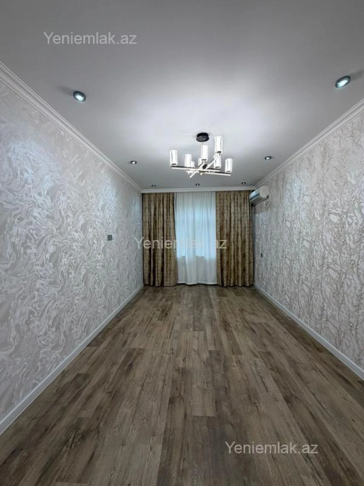 Satılır 2 otaqlı köhnə tikili 60 m²
