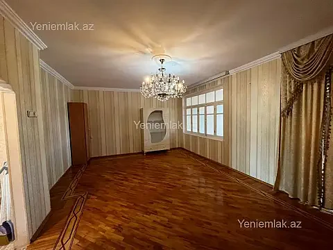 Satılır 3 otaqlı köhnə tikili 100 m² — Xırdalan 3 otaq 100.00 m²