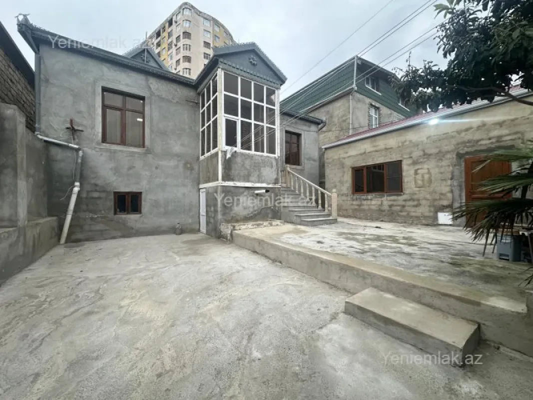 Satılır 4 otaqlı həyət evi 120 m²
