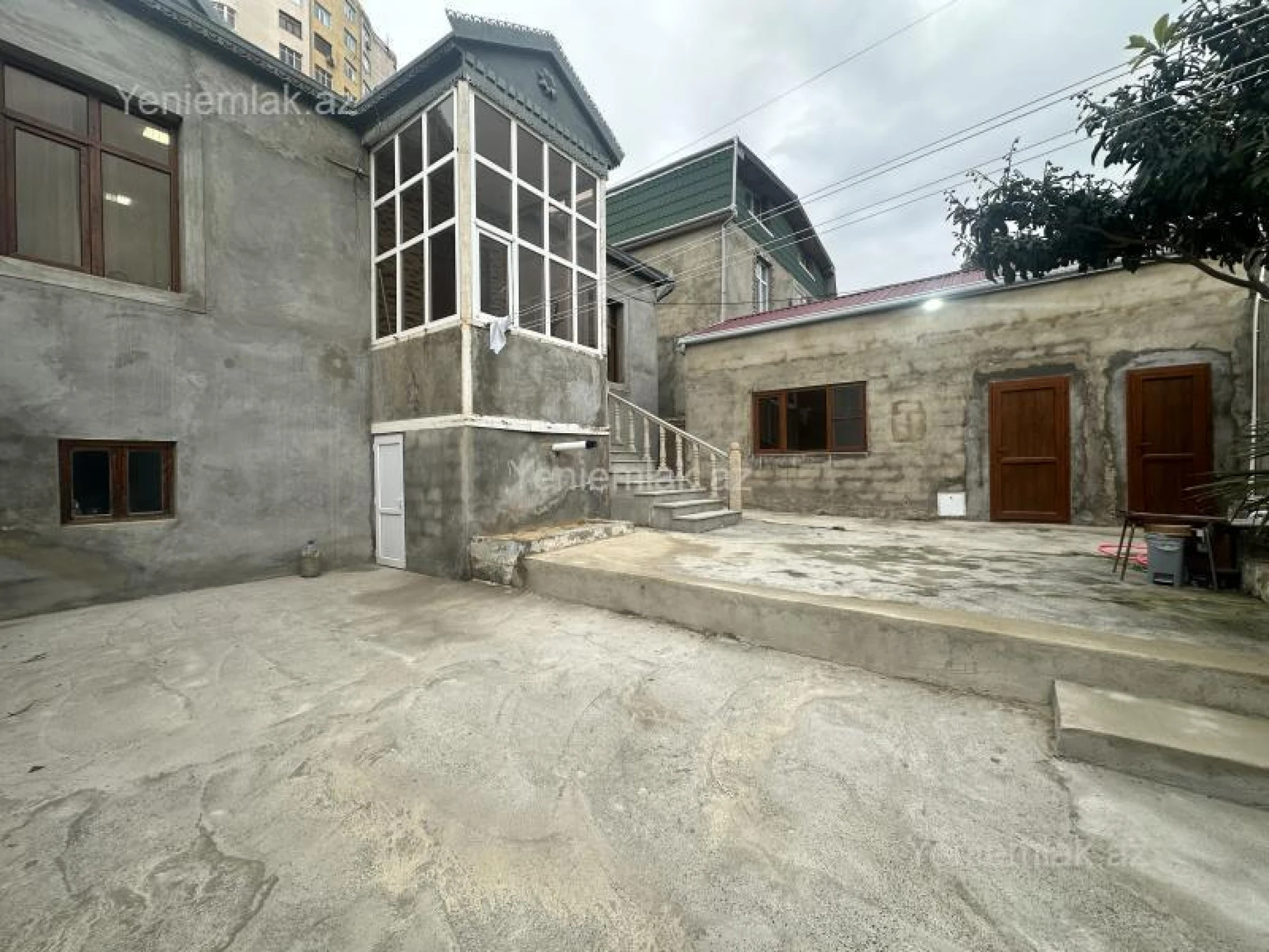 Satılır 4 otaqlı həyət evi 120 m²