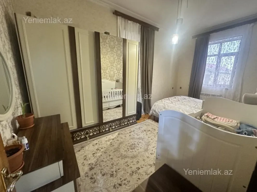 Satılır 4 otaqlı həyət evi 120 m²