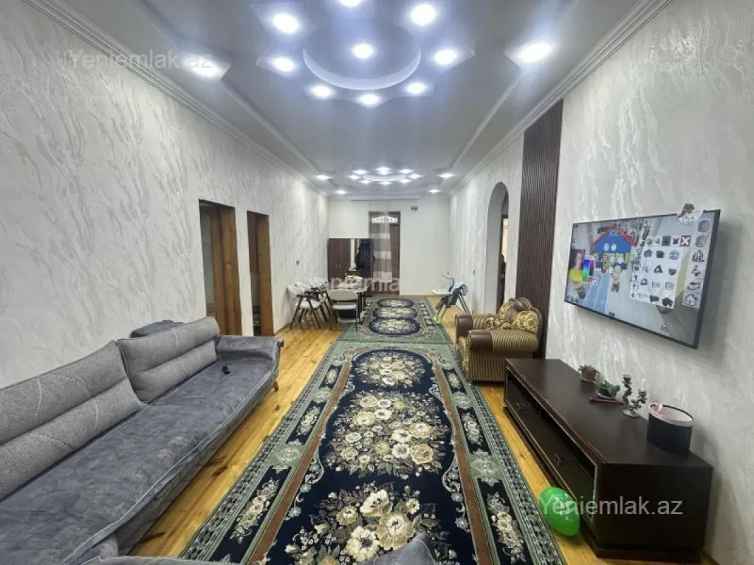 Satılır 4 otaqlı həyət evi 120 m²