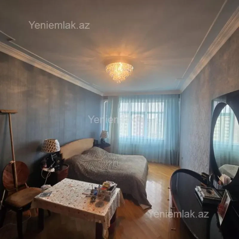 Satılır 3 otaqlı yeni tikili 153 m²