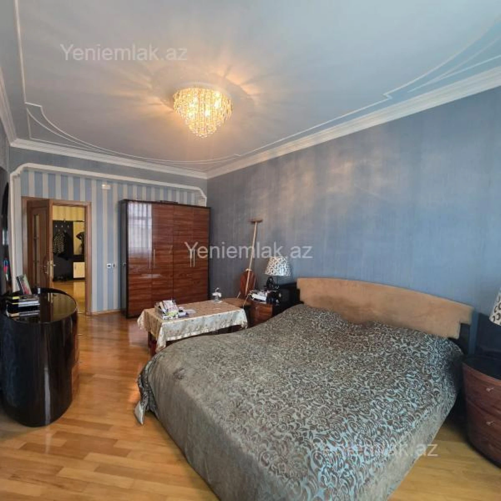 Satılır 3 otaqlı yeni tikili 153 m²