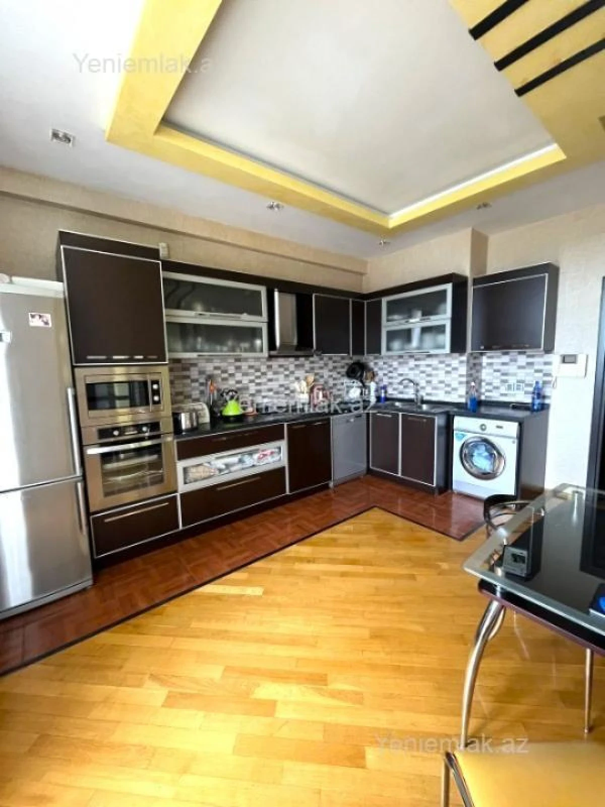 Satılır 3 otaqlı yeni tikili 125 m²