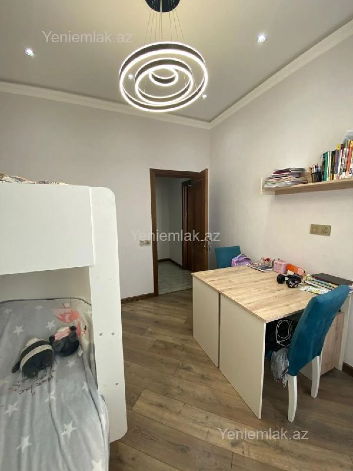 Satılır 3 otaqlı yeni tikili 100 m²