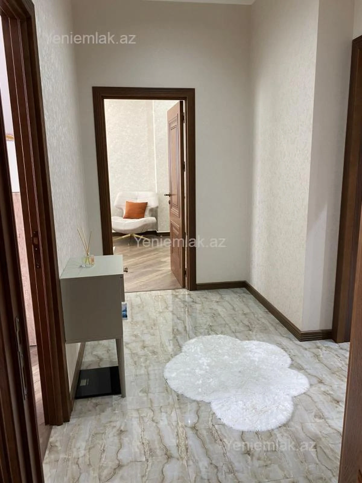 Satılır 3 otaqlı yeni tikili 100 m²