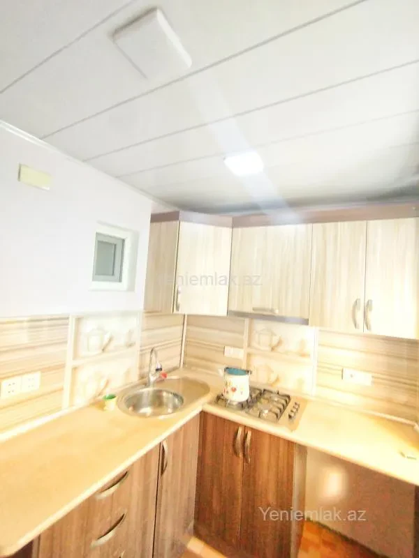 Satılır 2 otaqlı köhnə tikili 46 m²