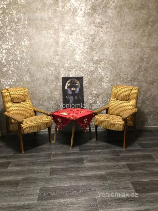 Satılır 2 otaqlı köhnə tikili 70 m²