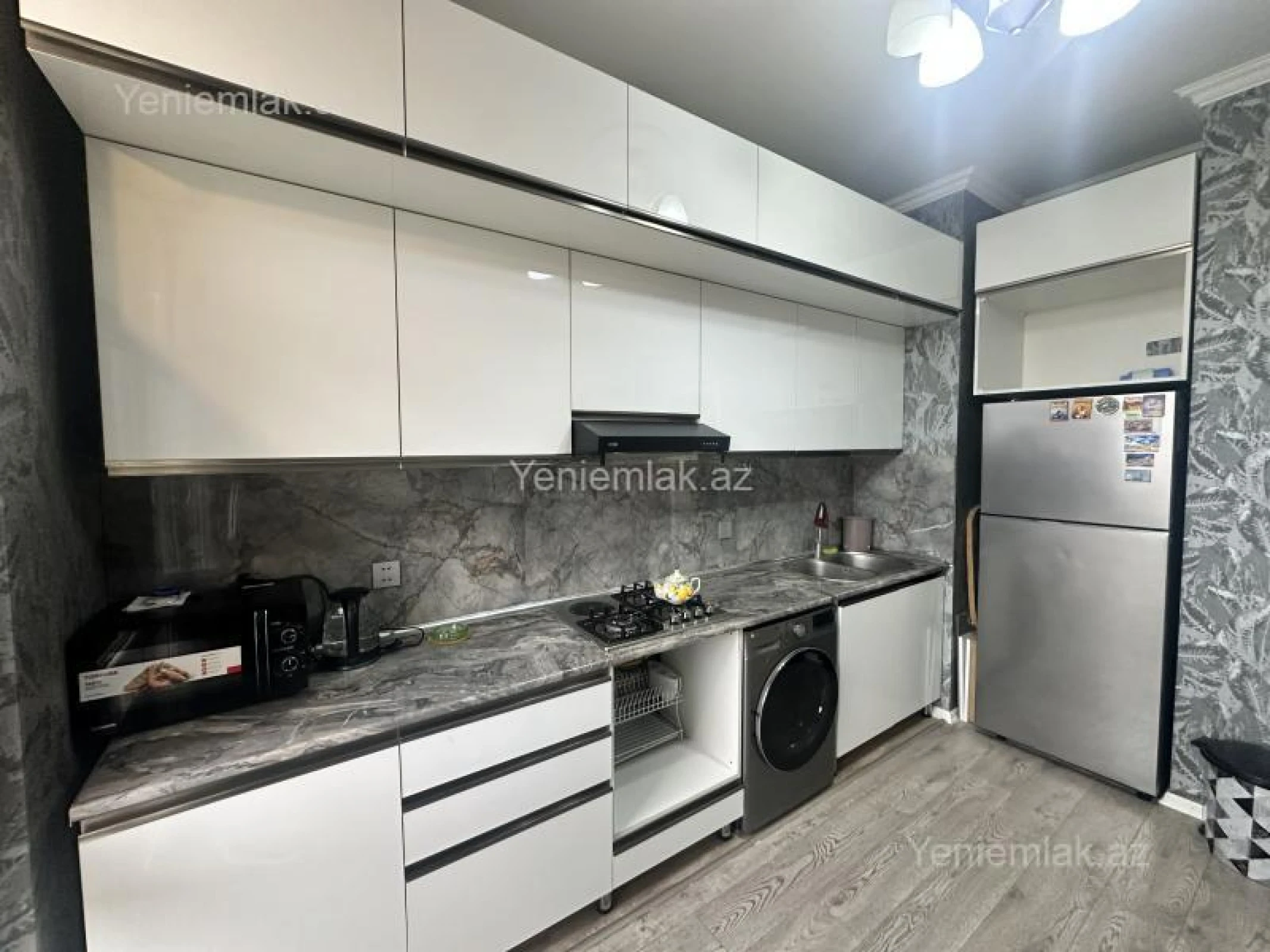 Satılır 3 otaqlı yeni tikili 88 m²