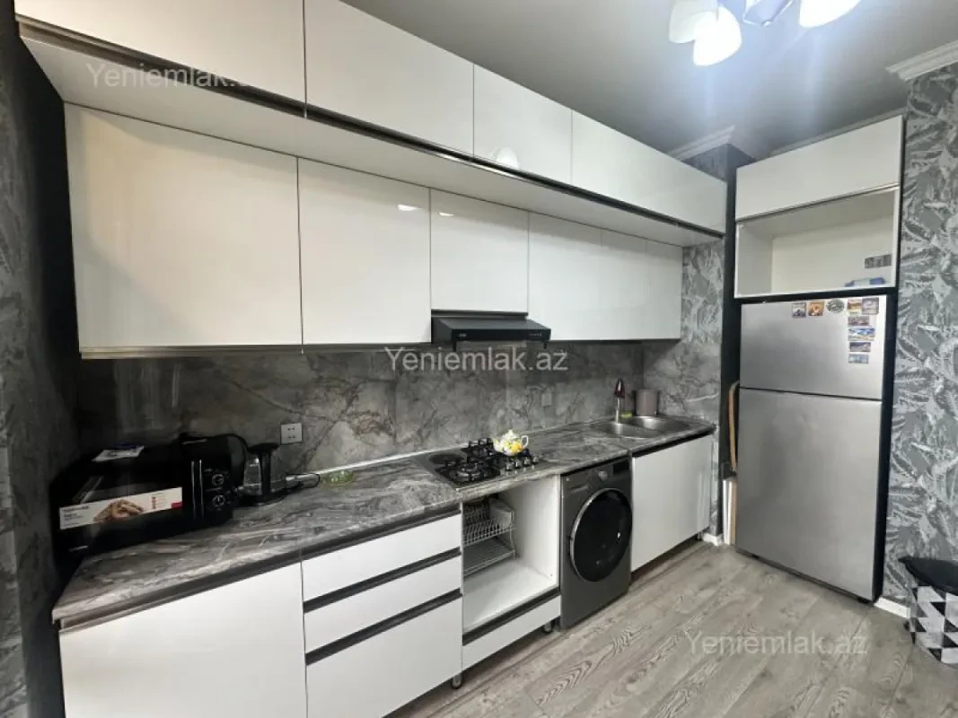 Satılır 3 otaqlı yeni tikili 88 m²