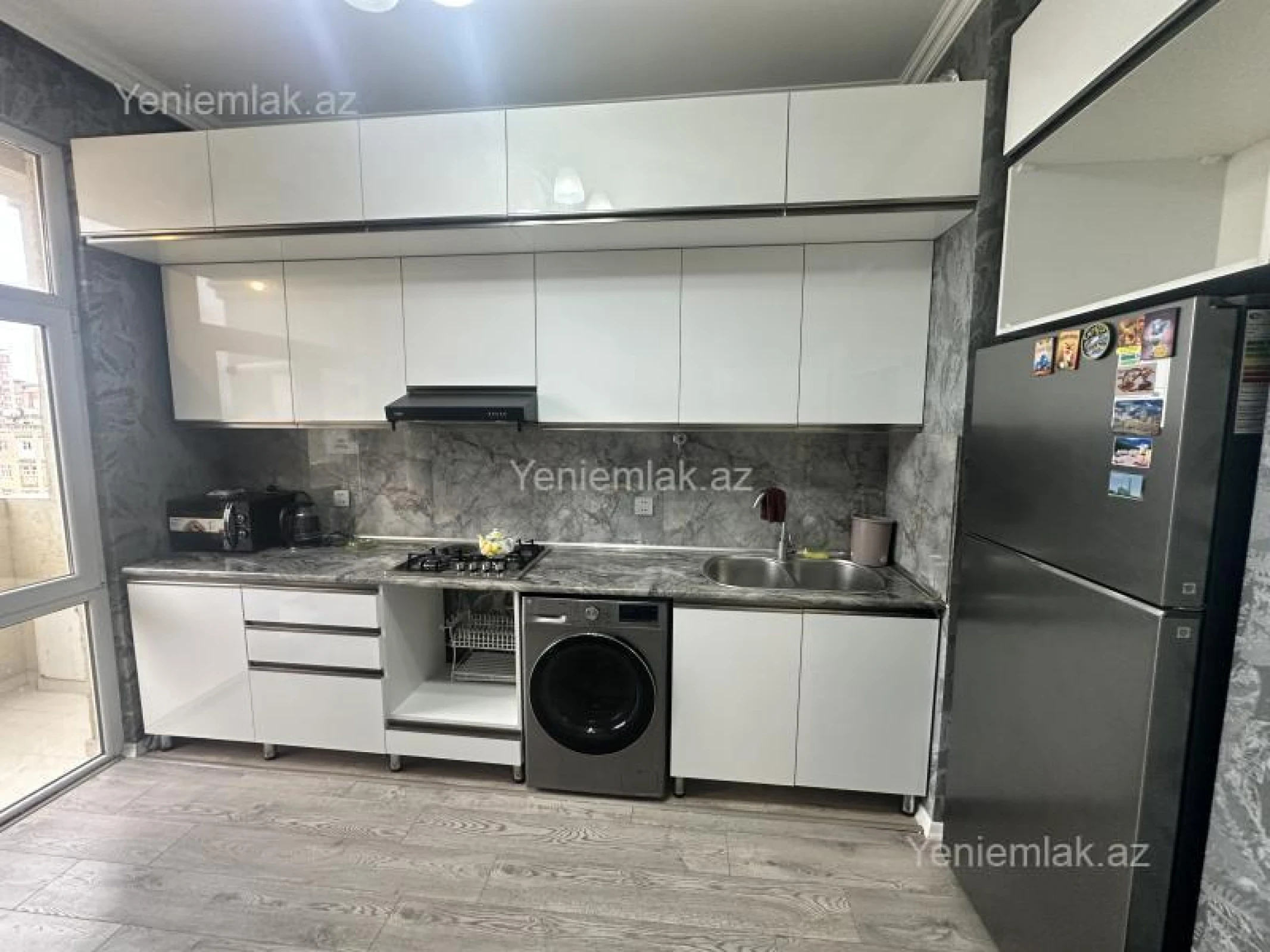 Satılır 3 otaqlı yeni tikili 88 m²