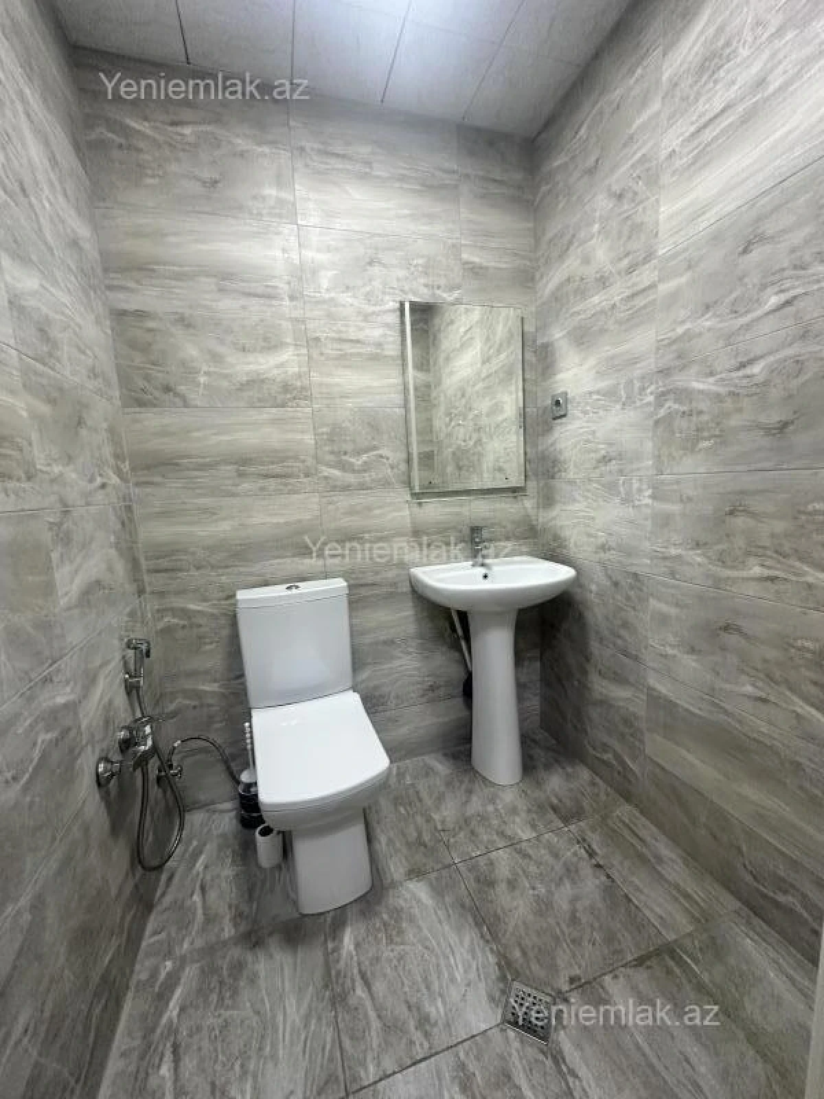 Satılır 3 otaqlı yeni tikili 88 m²