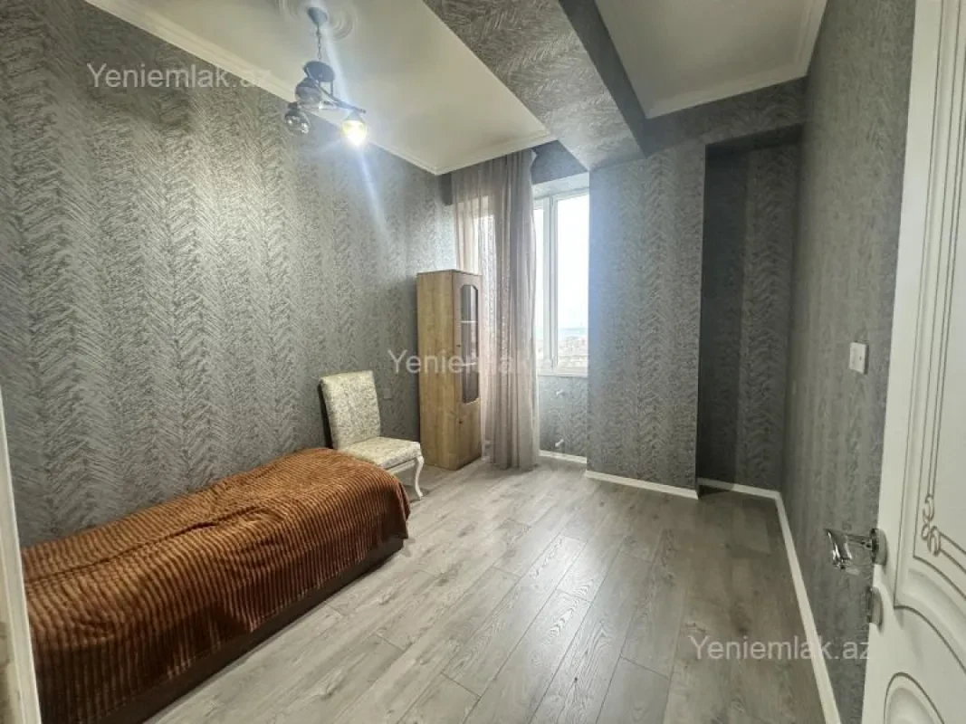 Satılır 3 otaqlı yeni tikili 88 m²