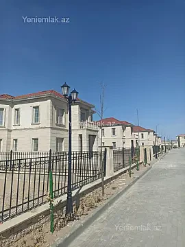 Satılır 4 otaqlı həyət evi 290 m²