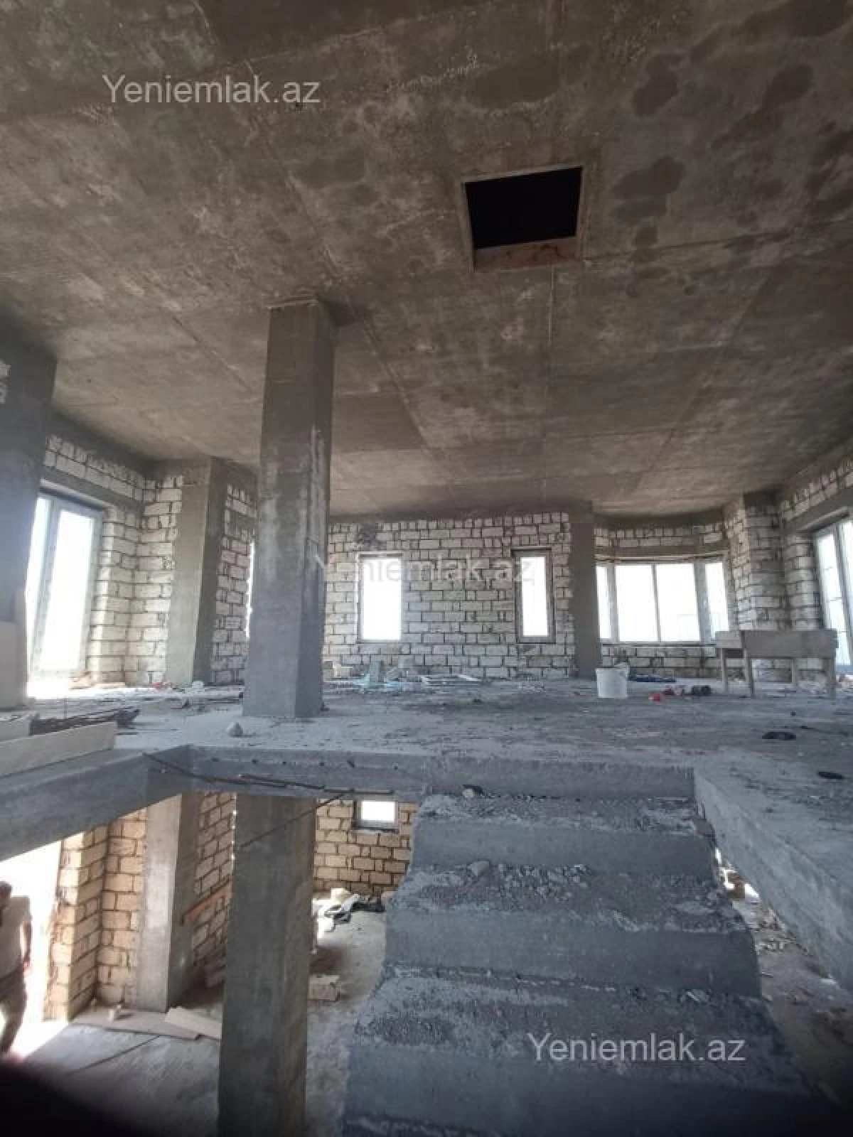 Satılır 4 otaqlı həyət evi 290 m²