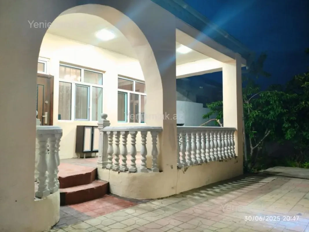 Satılır 4 otaqlı həyət evi 125 m²