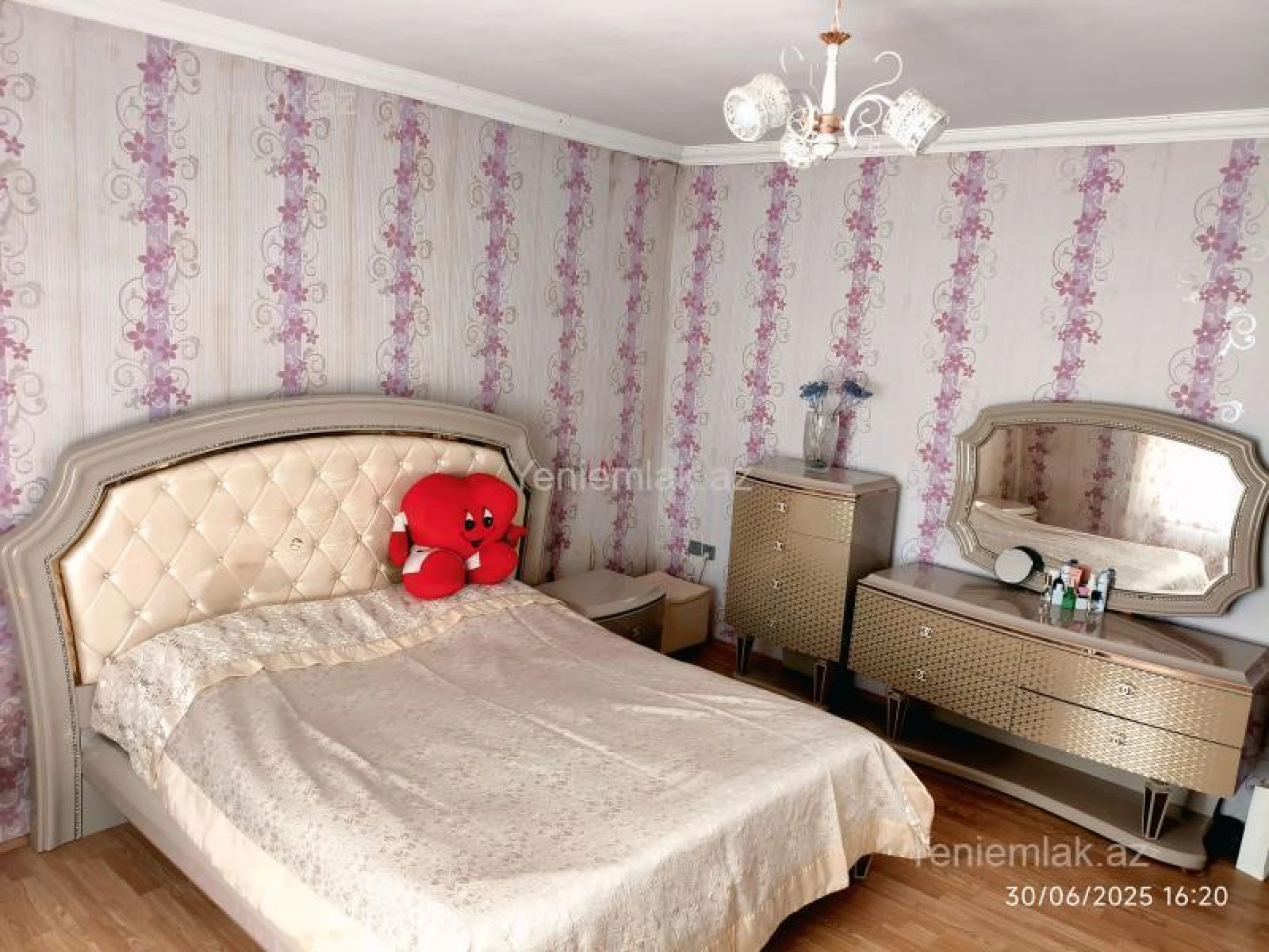Satılır 4 otaqlı həyət evi 125 m²