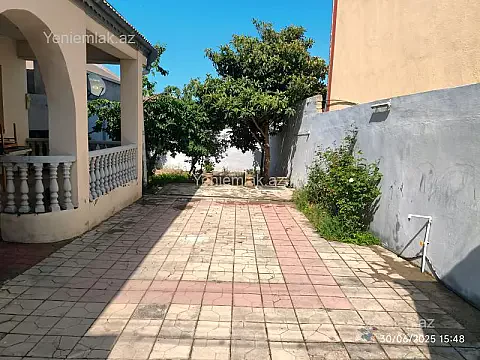 Satılır 4 otaqlı həyət evi 125 m²