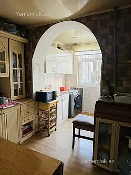 Satılır 2 otaqlı köhnə tikili 50 m²