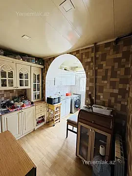 Satılır 2 otaqlı köhnə tikili 50 m²