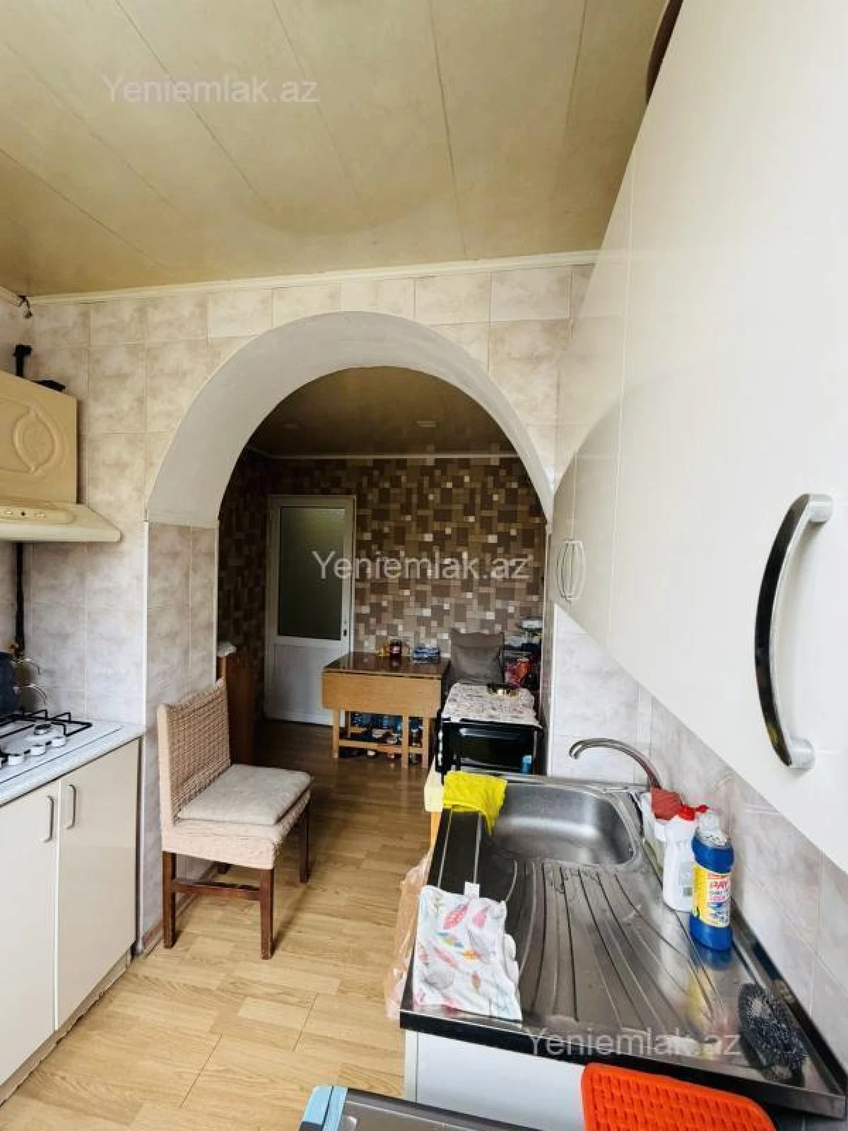 Satılır 2 otaqlı köhnə tikili 50 m²