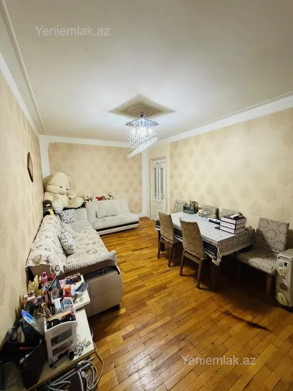 Satılır 2 otaqlı köhnə tikili 50 m²