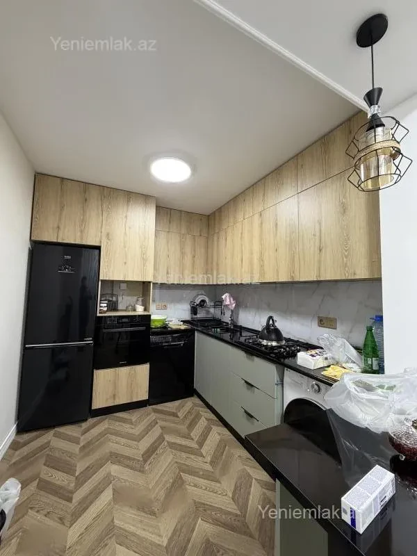 Satılır 3 otaqlı köhnə tikili 90 m²