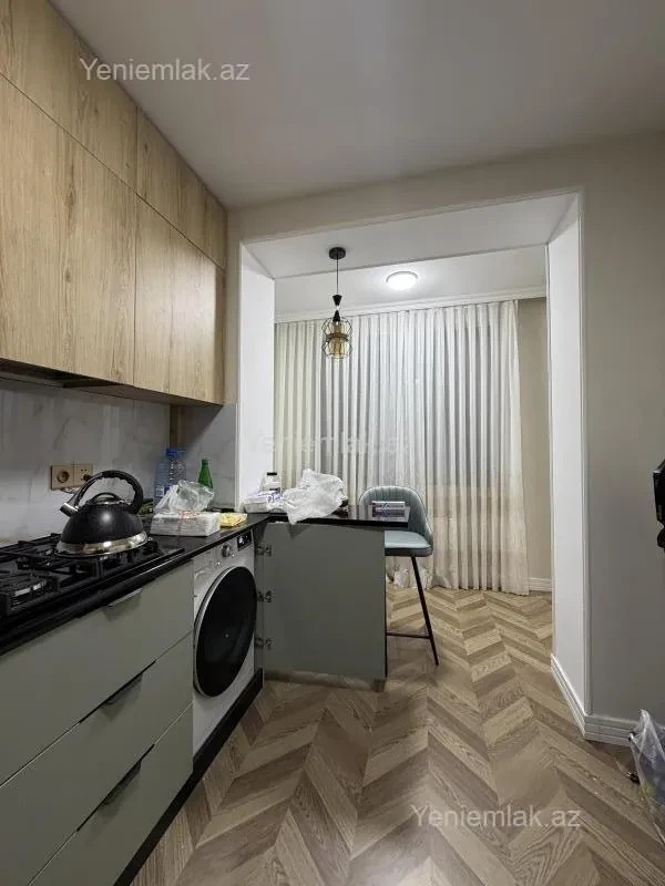 Satılır 3 otaqlı köhnə tikili 90 m²