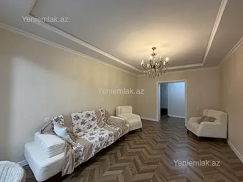 Satılır 3 otaqlı köhnə tikili 90 m²