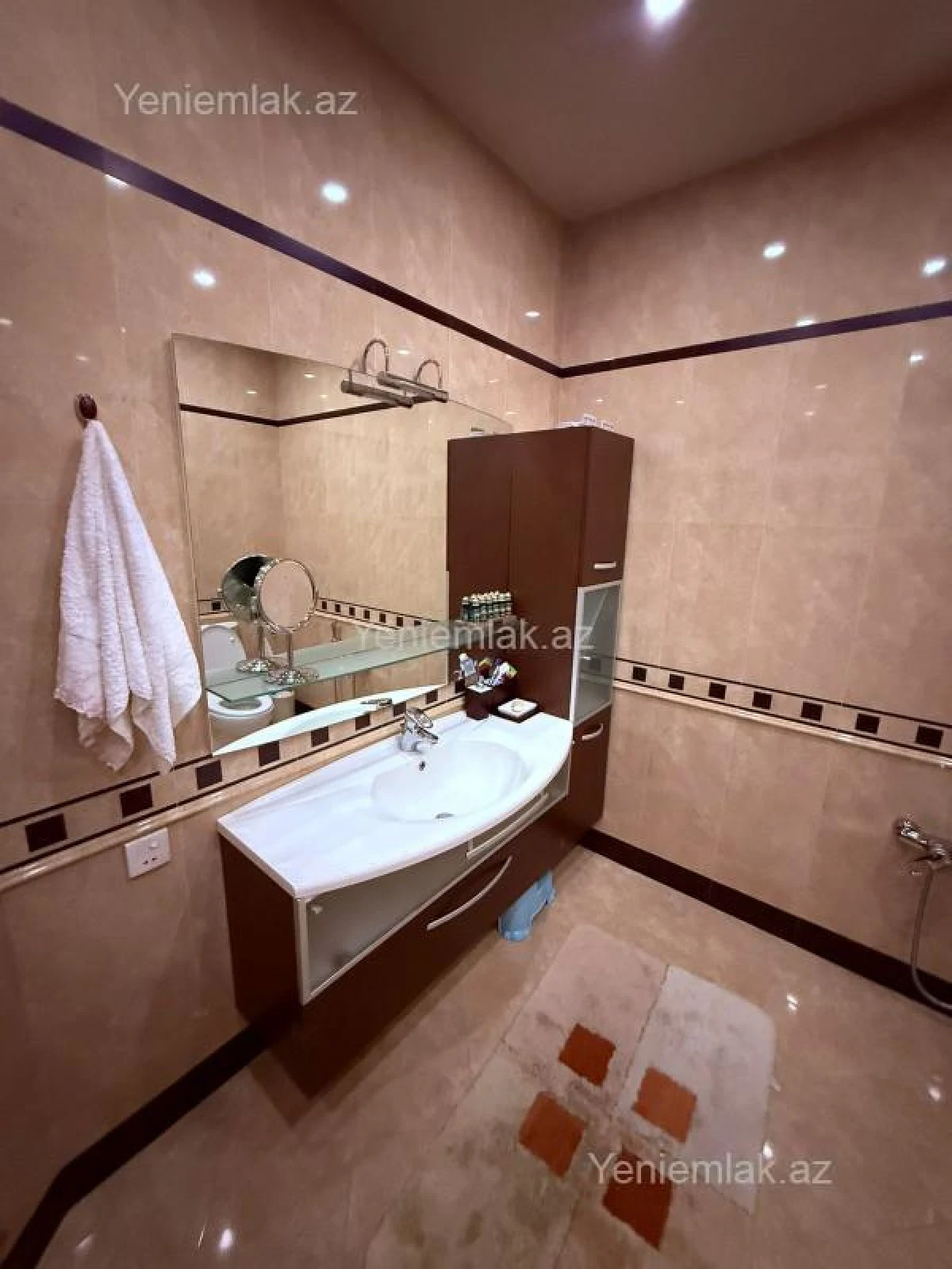 Satılır 5 otaqlı yeni tikili 260 m²