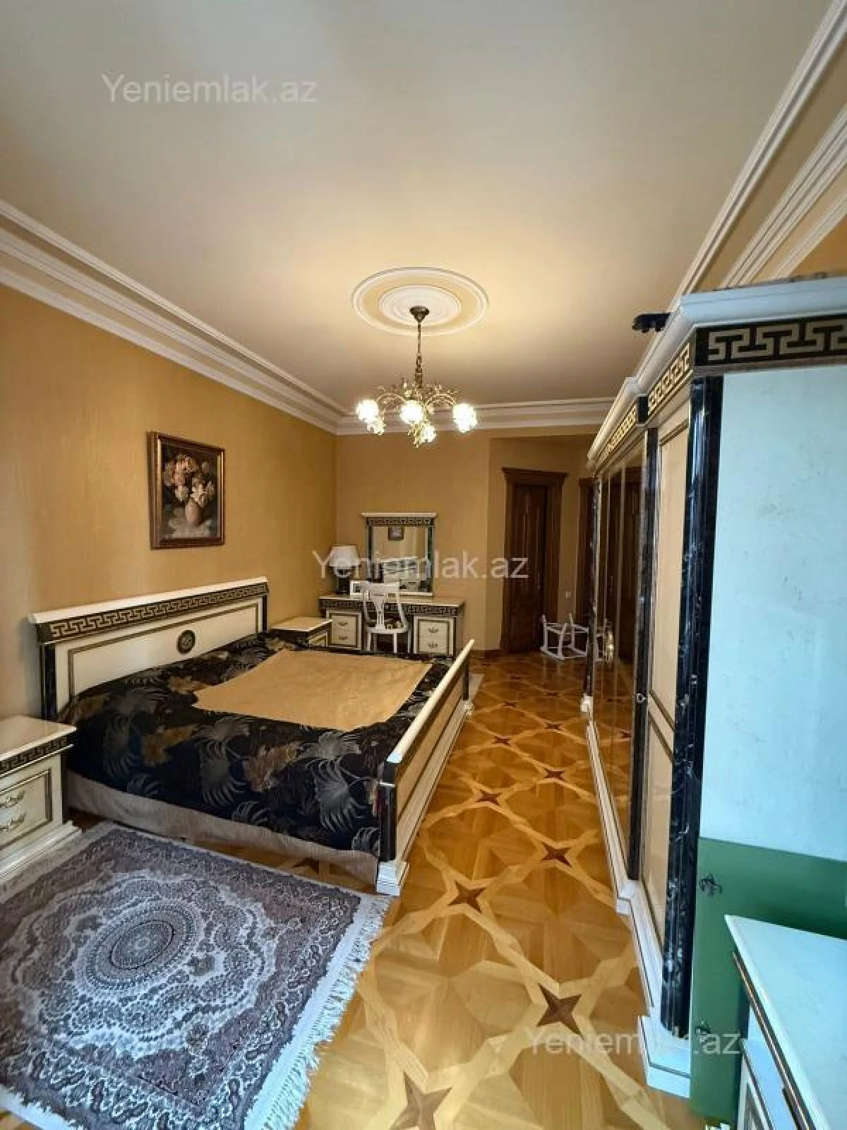 Satılır 5 otaqlı yeni tikili 260 m²