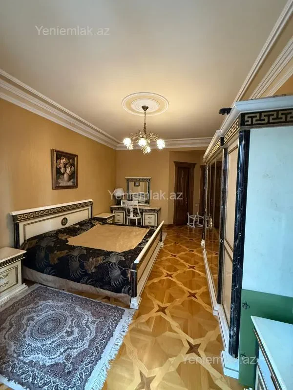 Satılır 5 otaqlı yeni tikili 260 m²