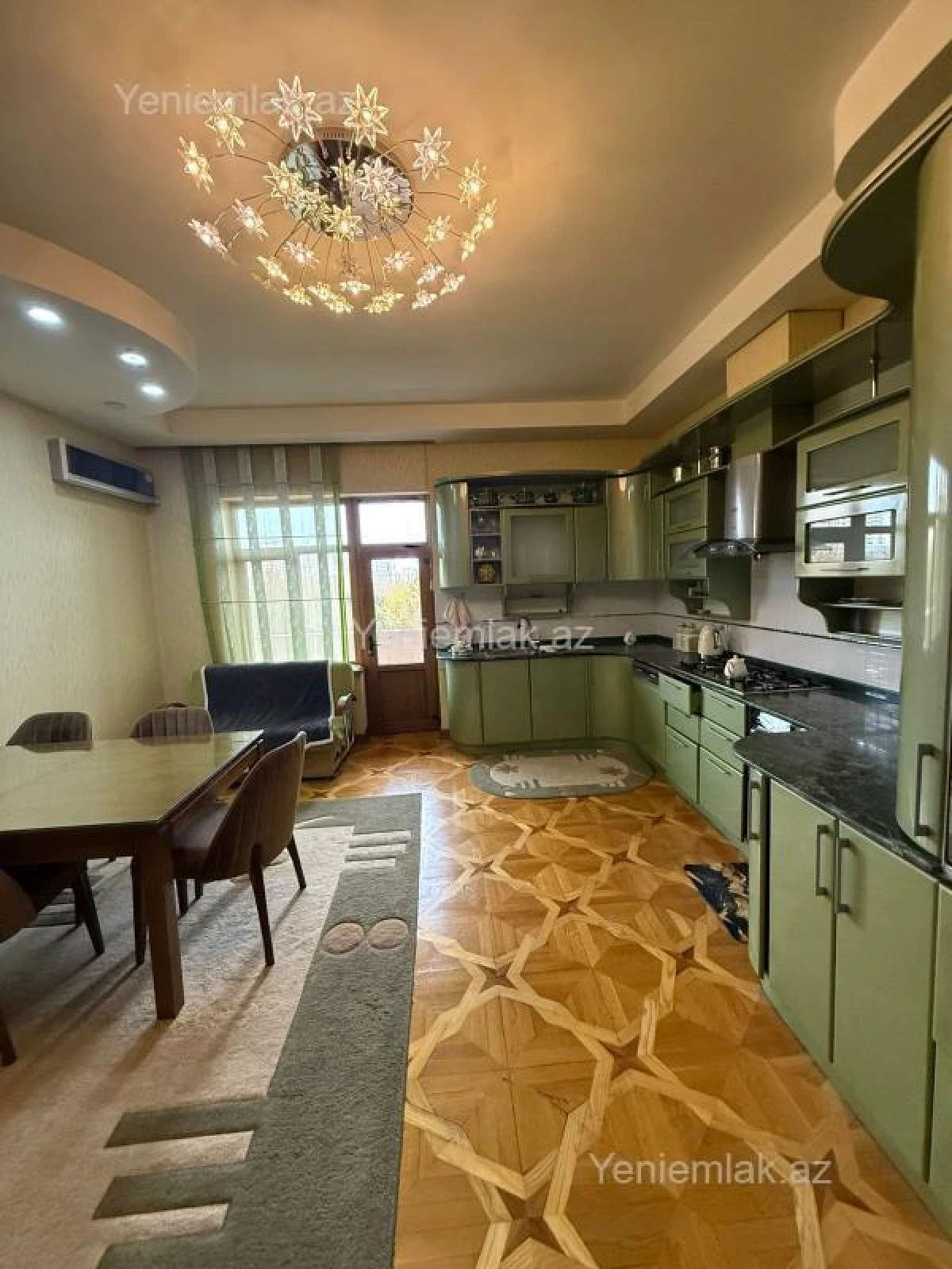Satılır 5 otaqlı yeni tikili 260 m²