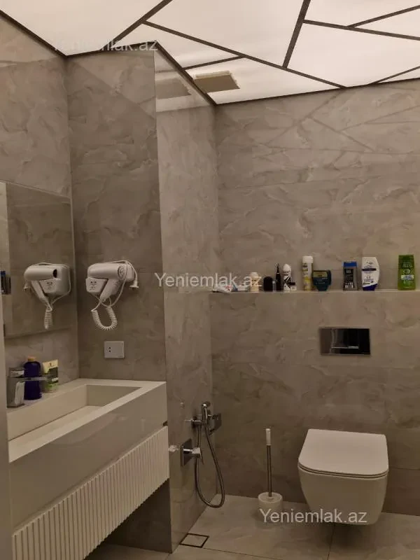 Satılır 4 otaqlı yeni tikili 156 m²