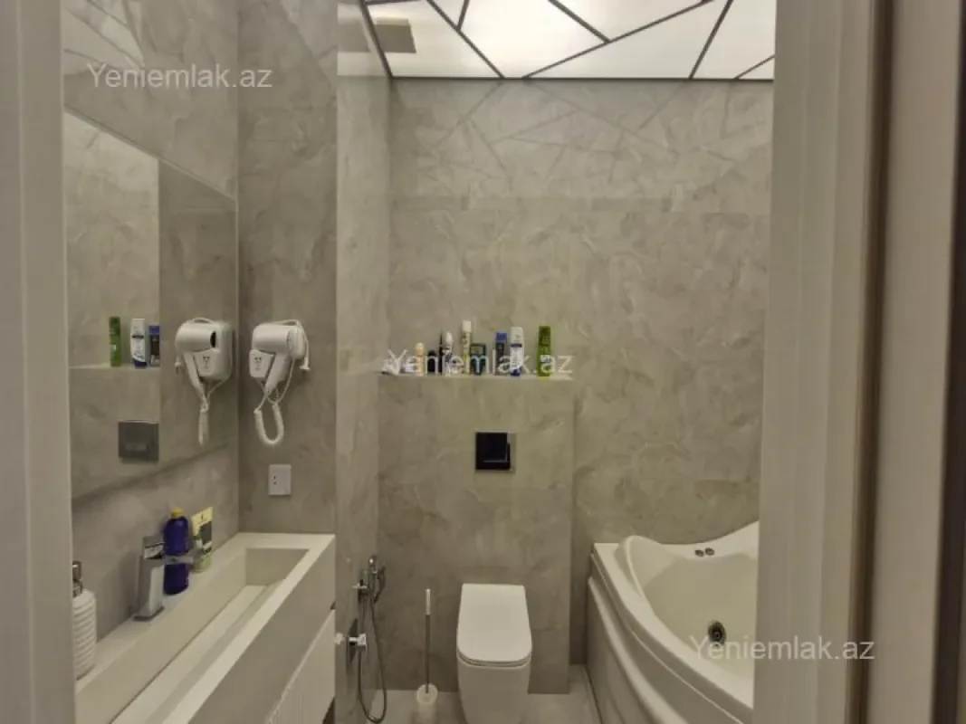 Satılır 4 otaqlı yeni tikili 156 m²