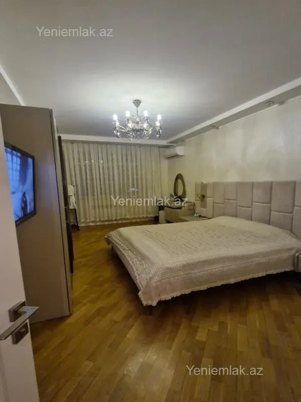 Satılır 4 otaqlı yeni tikili 156 m²