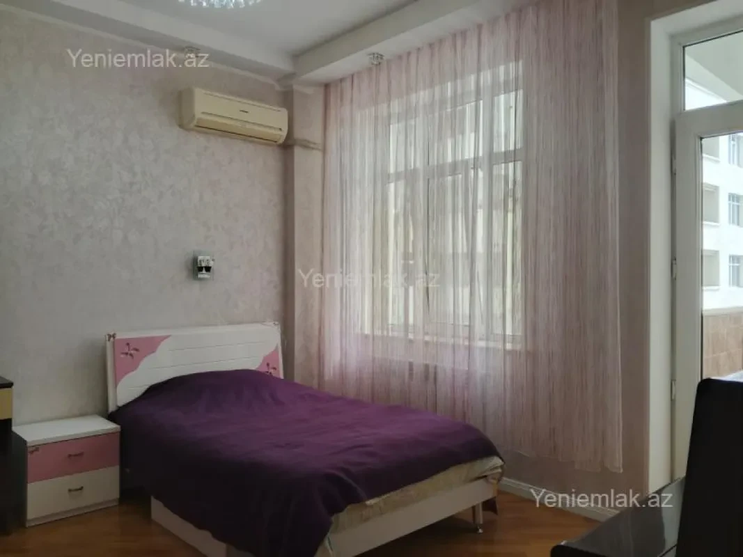 Satılır 4 otaqlı yeni tikili 156 m²