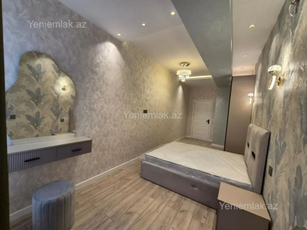 Satılır 3 otaqlı yeni tikili 110 m²