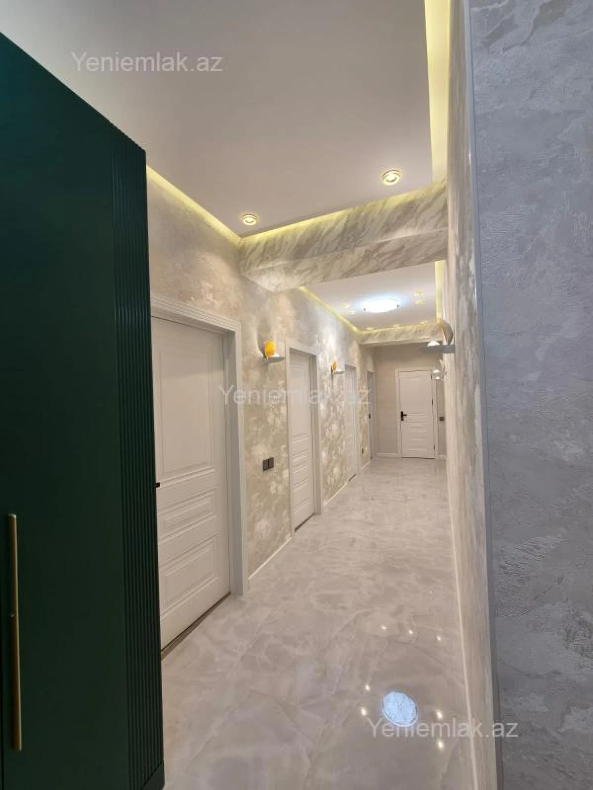 Satılır 3 otaqlı yeni tikili 110 m²