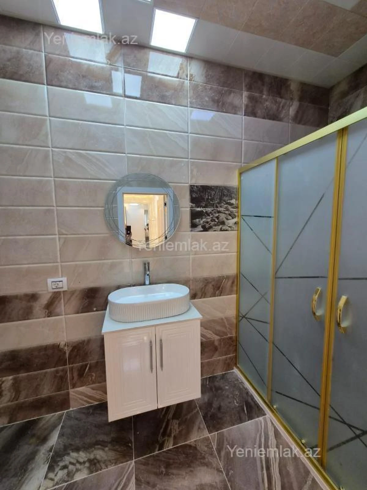 Satılır 3 otaqlı yeni tikili 110 m²