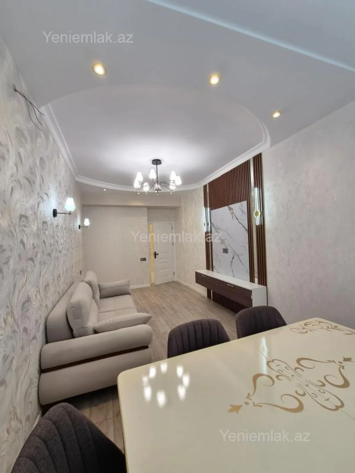 Satılır 3 otaqlı yeni tikili 110 m²