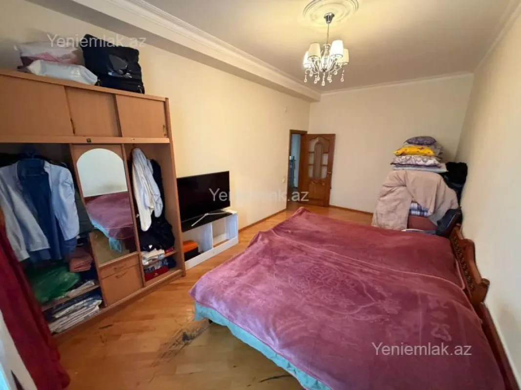 Satılır 3 otaqlı yeni tikili 125 m²