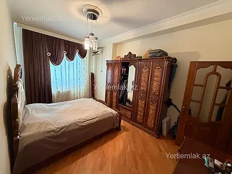 Satılır 3 otaqlı yeni tikili 125 m²