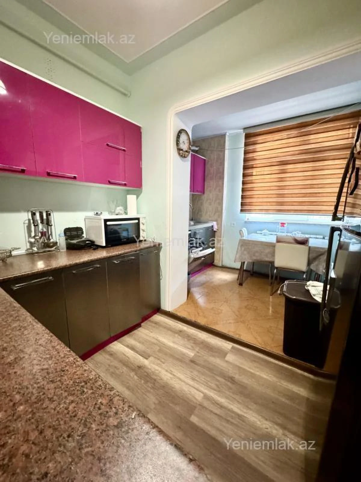 Satılır 3 otaqlı köhnə tikili 85 m²