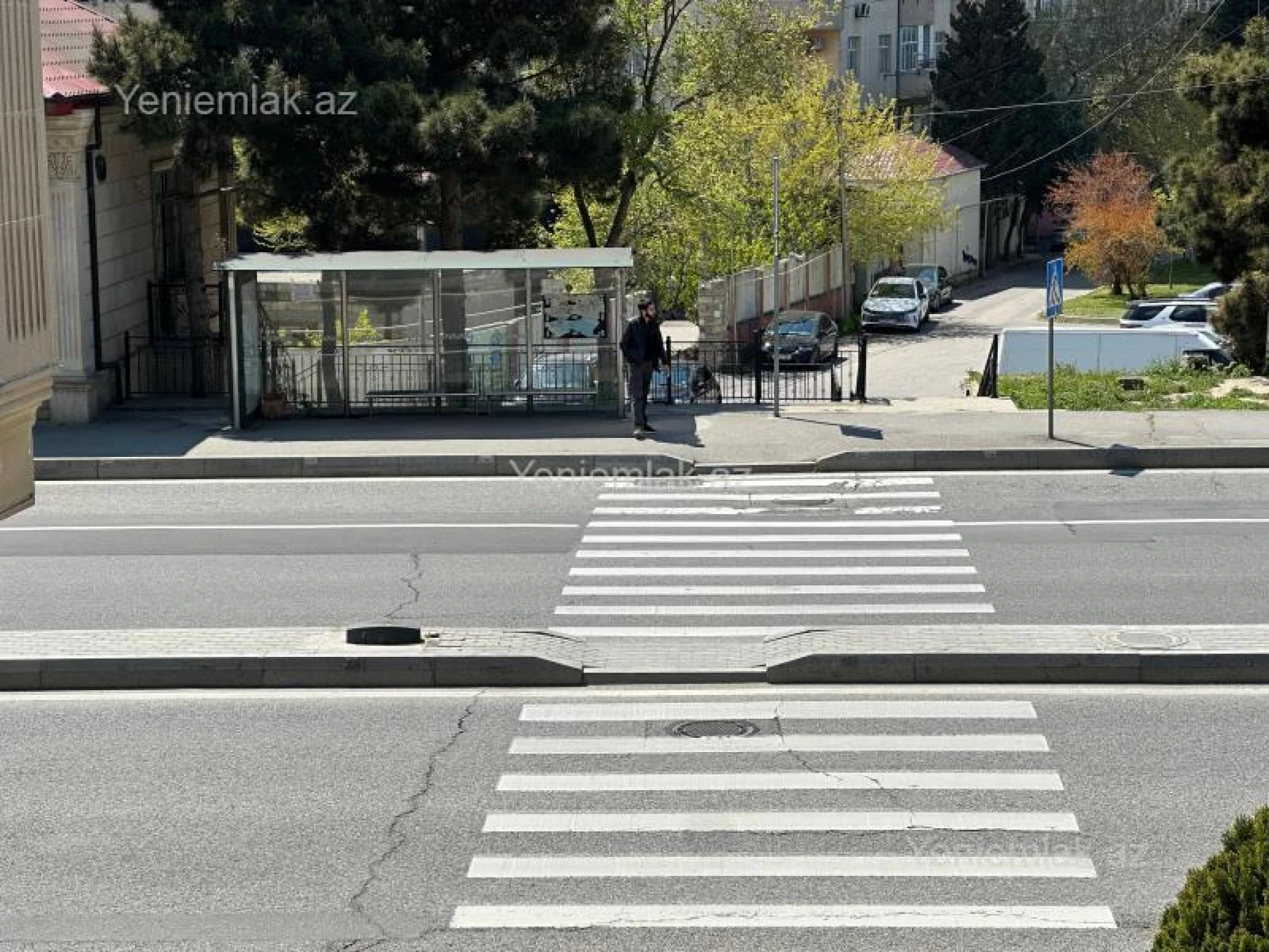 Satılır 2 otaqlı köhnə tikili 60 m²