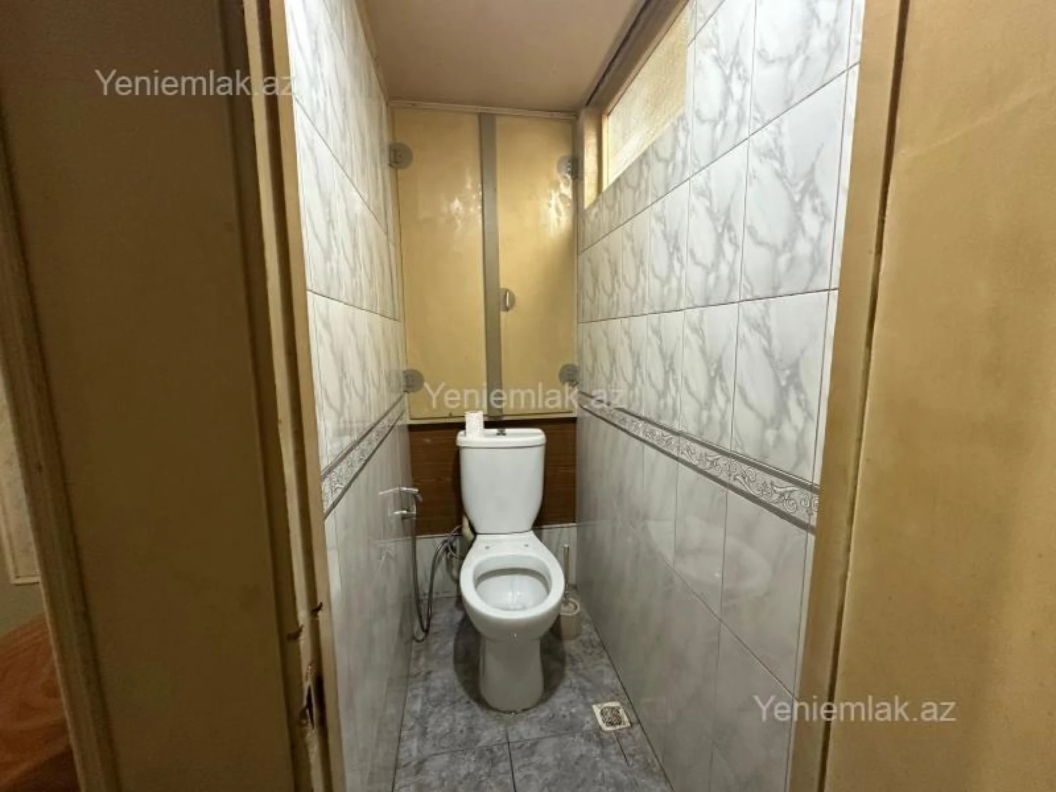 Satılır 2 otaqlı köhnə tikili 60 m²