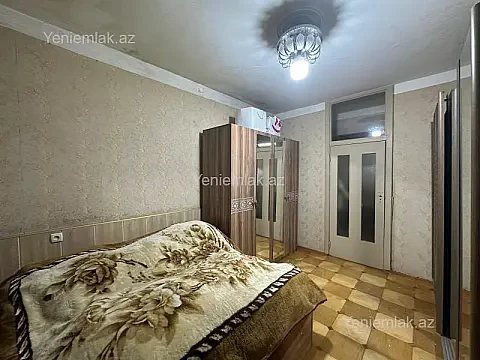 Satılır 2 otaqlı köhnə tikili 60 m²